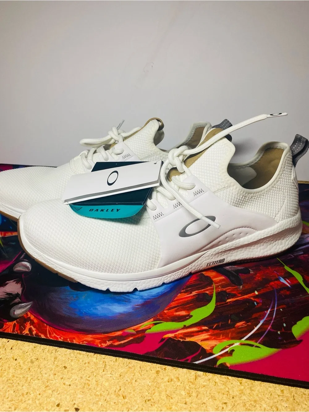 Oakley NWT White and Gray Athletic Sneakers